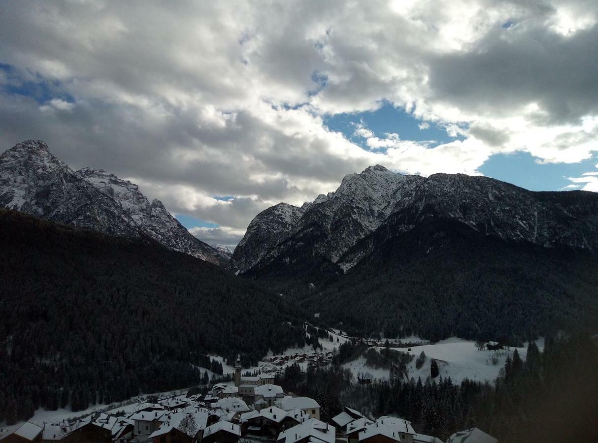 B&B Il Tulipano San Pietro di Cadore Bagian luar foto