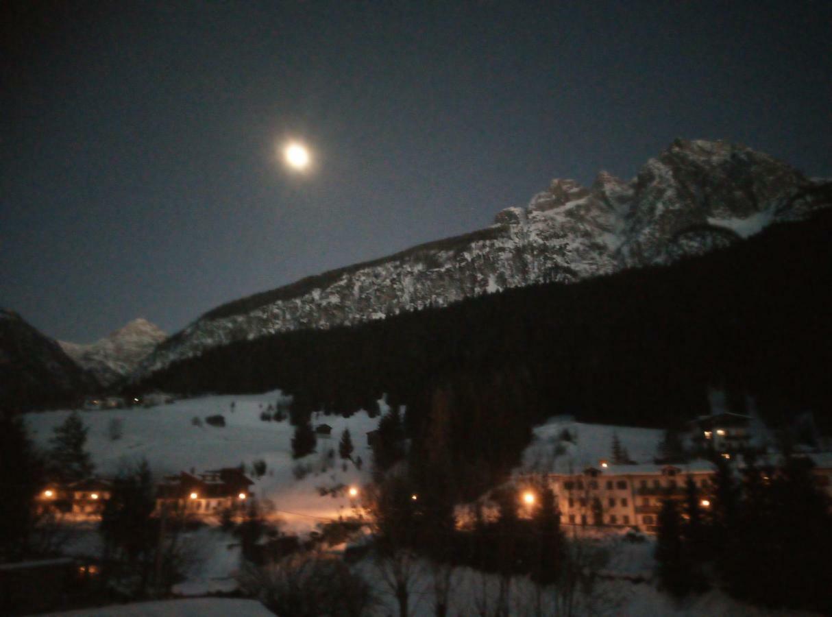 B&B Il Tulipano San Pietro di Cadore Bagian luar foto